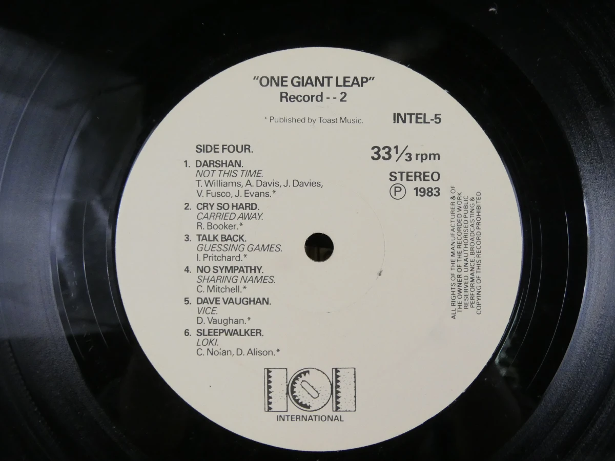 Vinyl dubbelalbum 'One Giant Leap' uit 1983