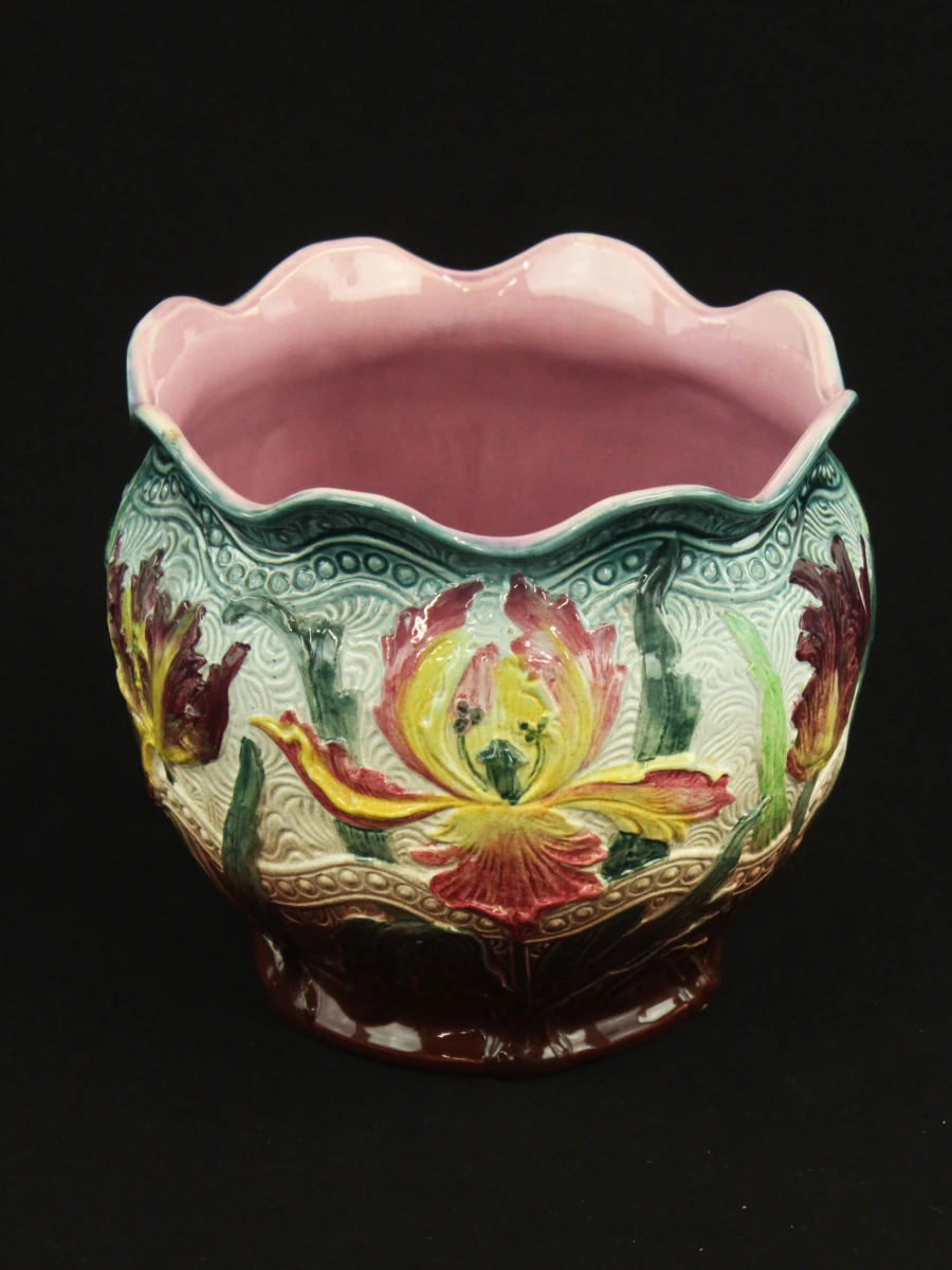 Decoratieve Art Nouveau Majolica bloempot