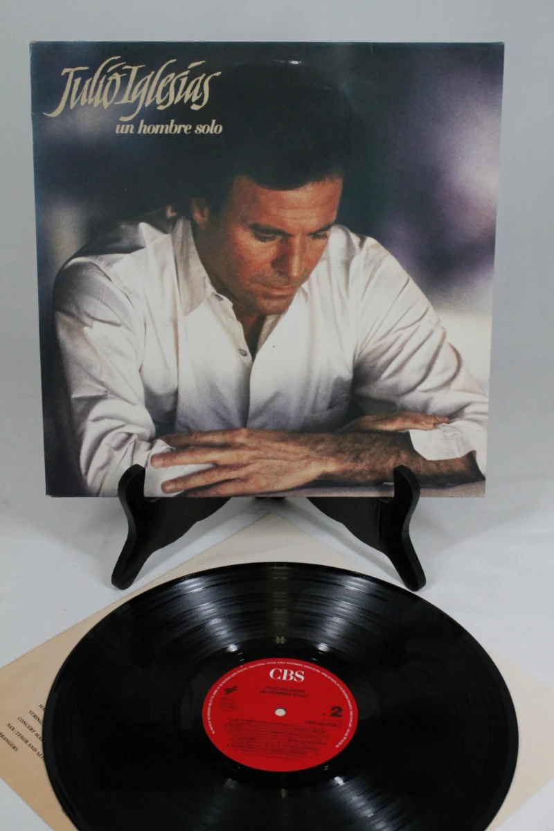 LP Julio Iglesias - Un Hombre Solo