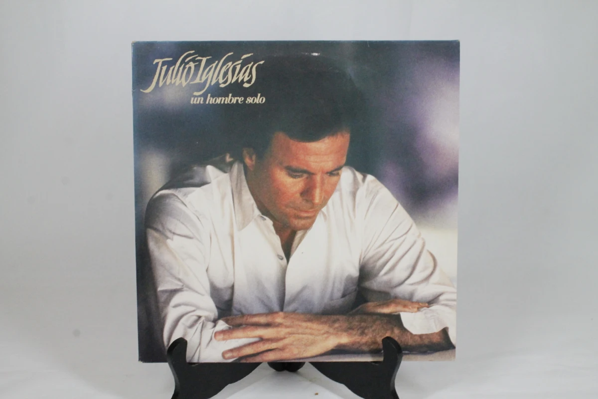 LP Julio Iglesias - Un Hombre Solo