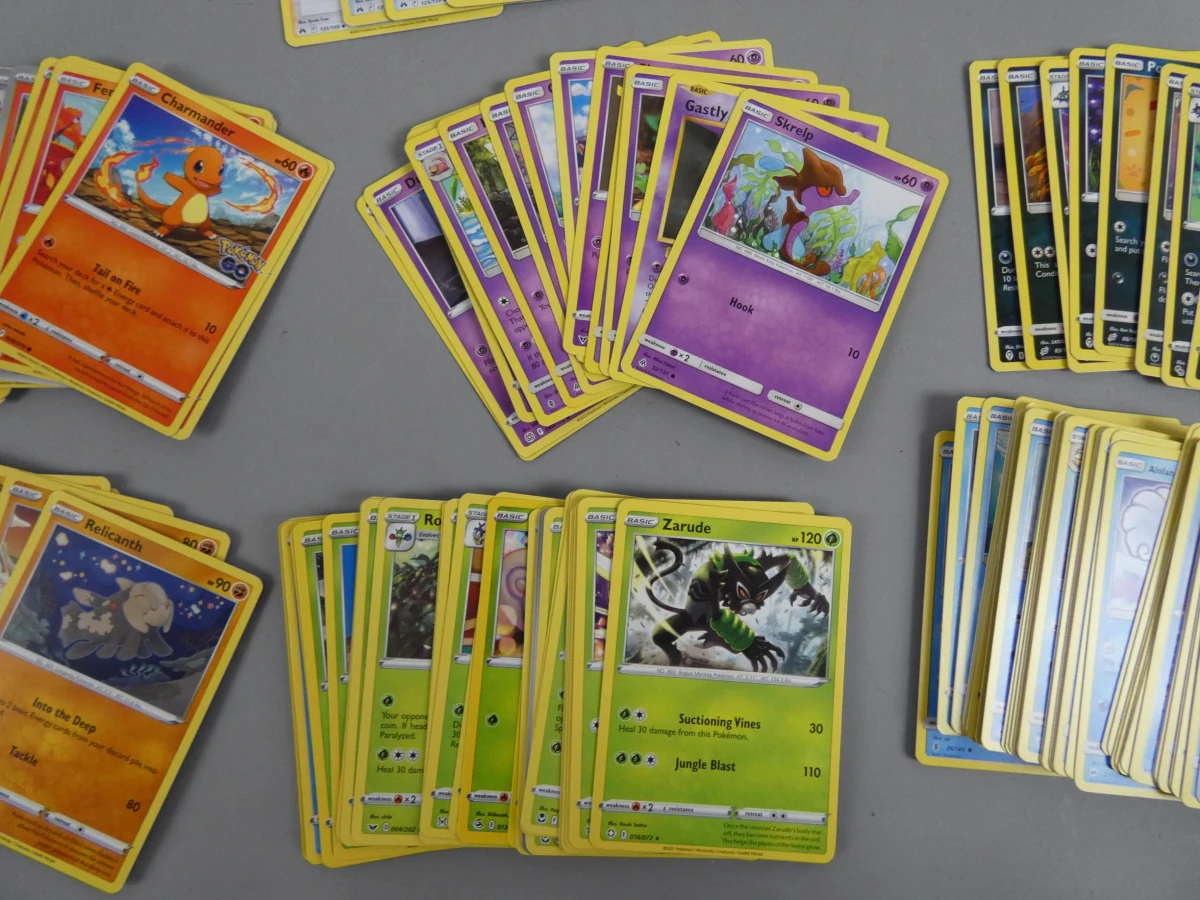 Grote Pokémon Kaartencollectie met Accessoires
