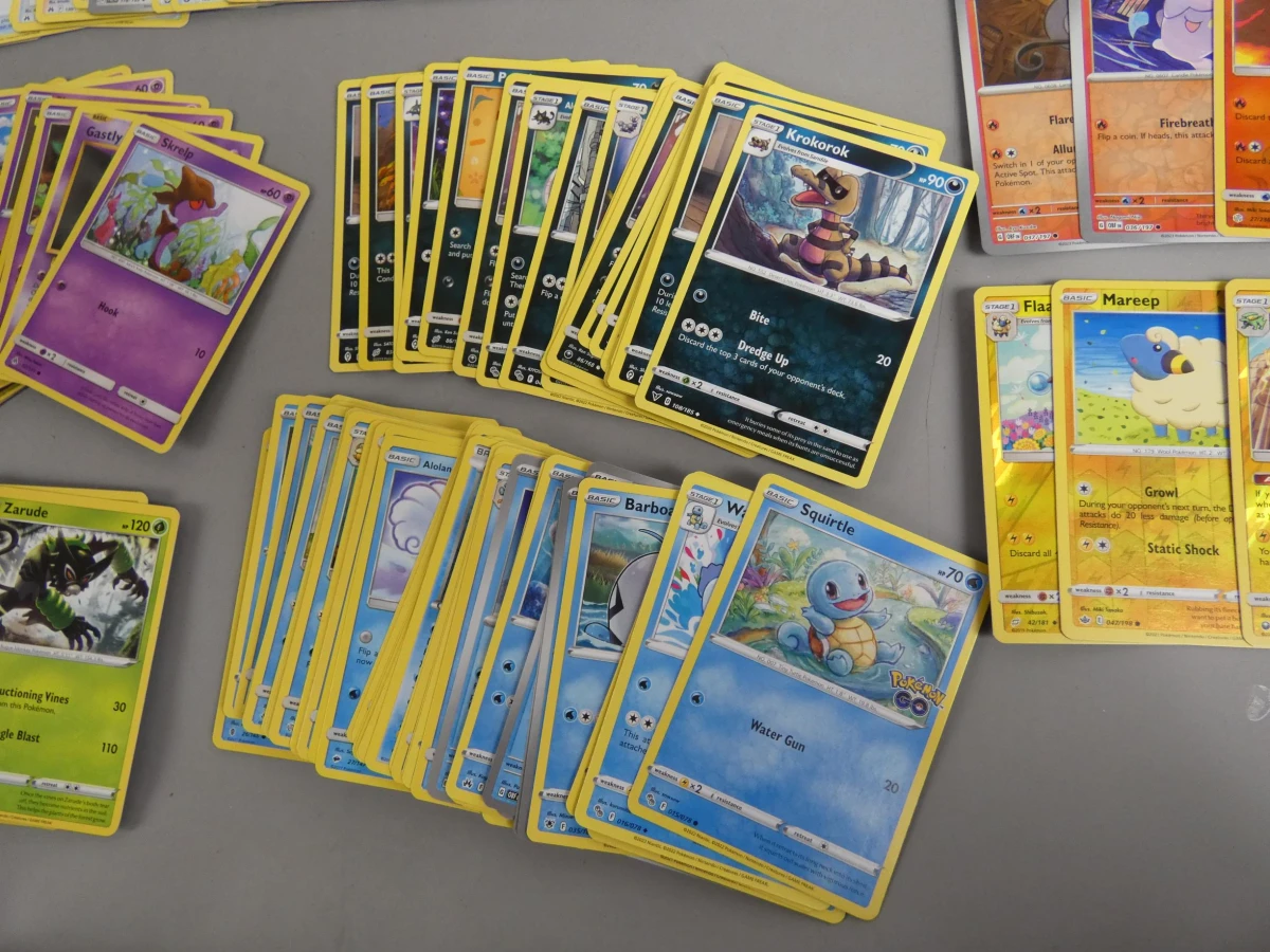 Grote Pokémon Kaartencollectie met Accessoires