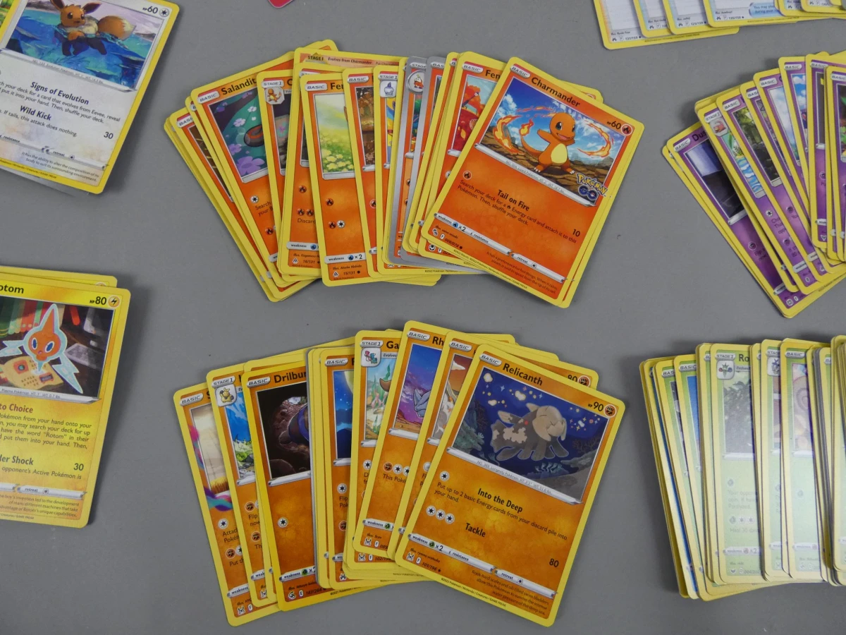 Grote Pokémon Kaartencollectie met Accessoires