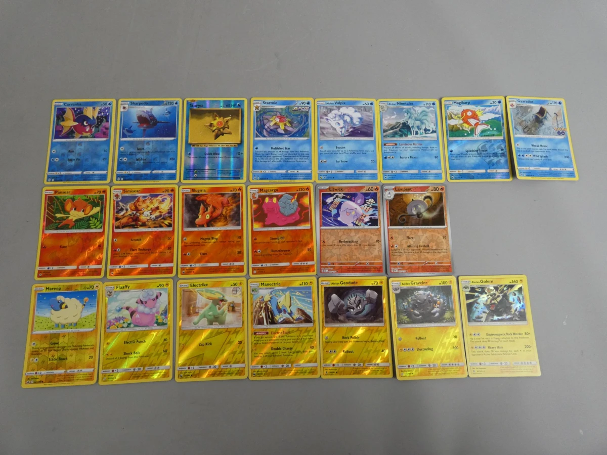 Grote Pokémon Kaartencollectie met Accessoires