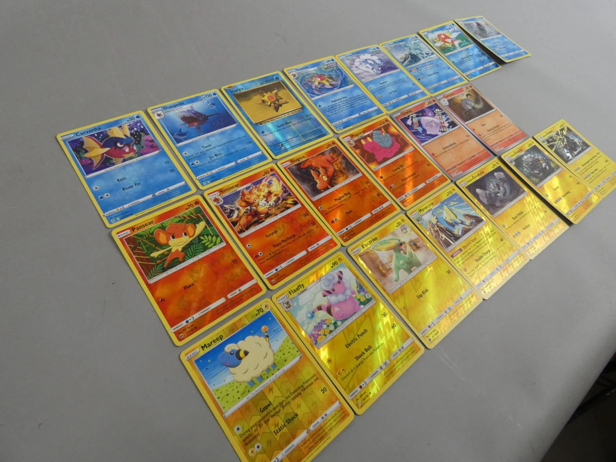 Grote Pokémon Kaartencollectie met Accessoires