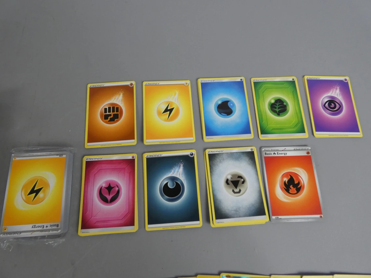 Grote Pokémon Kaartencollectie met Accessoires