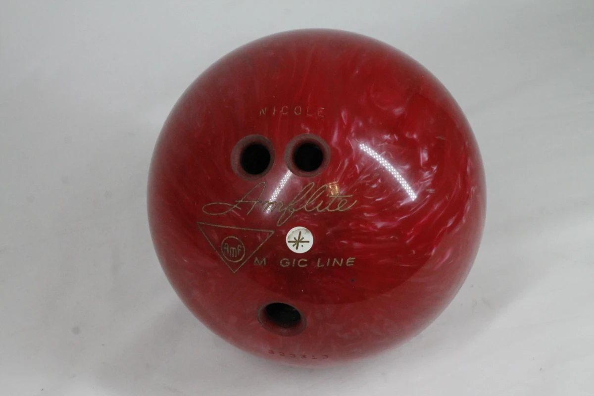 Vintage bowlingbal met bijpassende draagtas