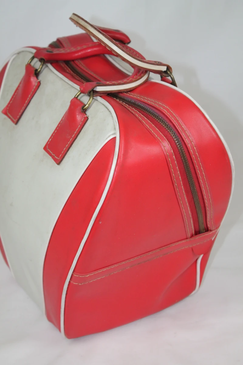 Vintage bowlingbal met bijpassende draagtas
