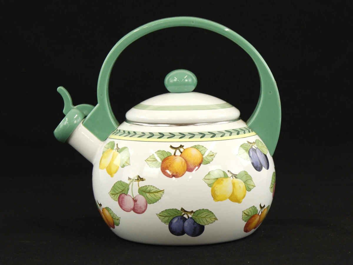 Villeroy&Boch vintage metalen fluitketel met emaille afwerking in French Garden motief
