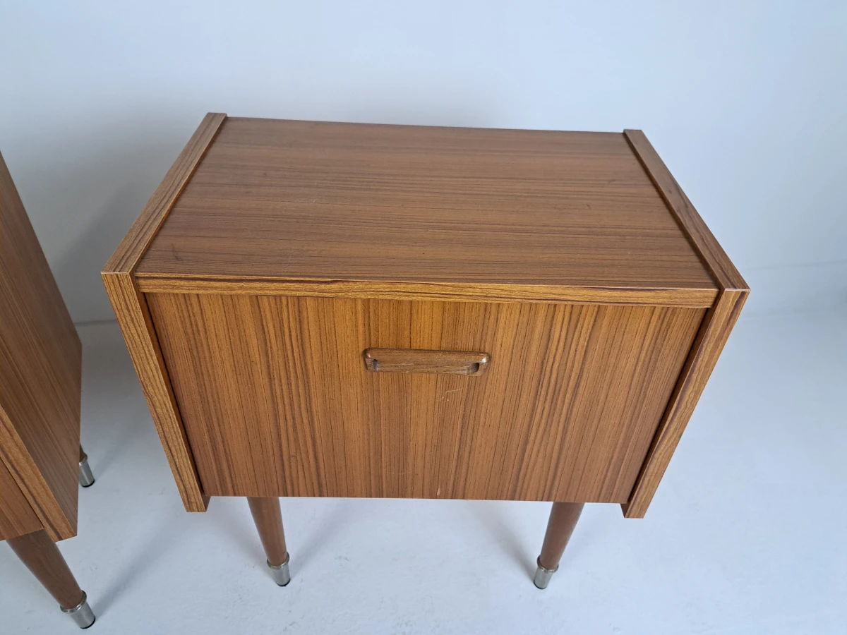 Set van 2 vintage houten nachtkastjes met opbergruimte - foto 3