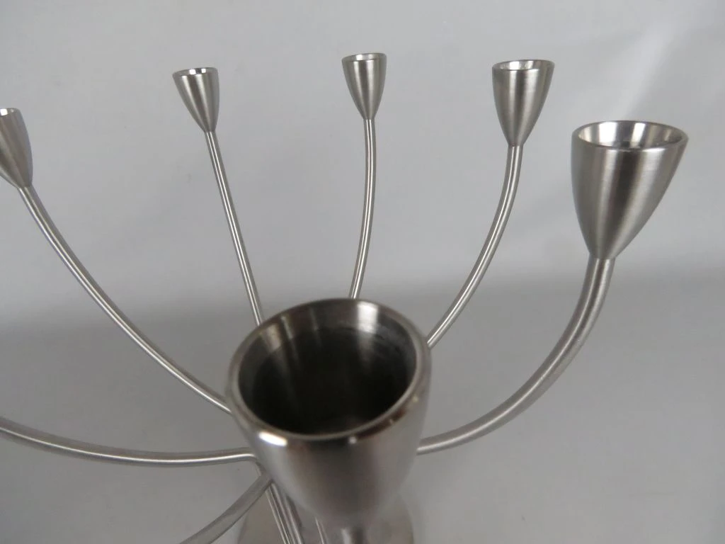 Metalen kandelaar voor 8 kaarsen, design K. Hagberg & M. Hagberg