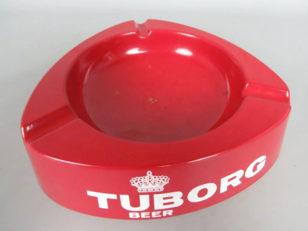 Set van 3 vintage rode asbakken