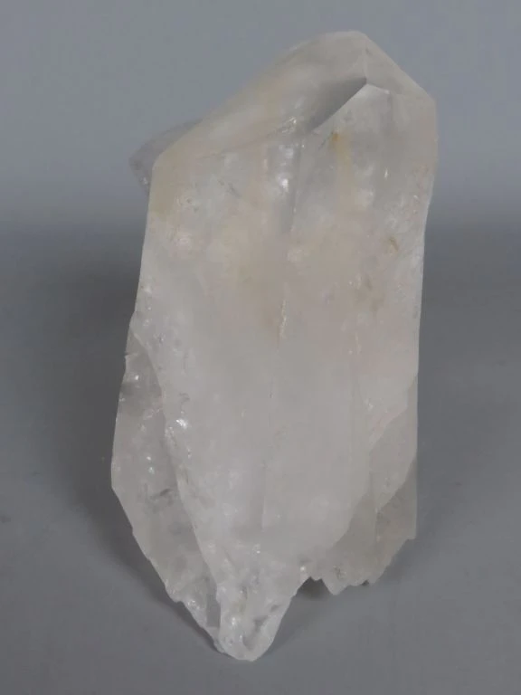 Witte ruwe kristalsteen