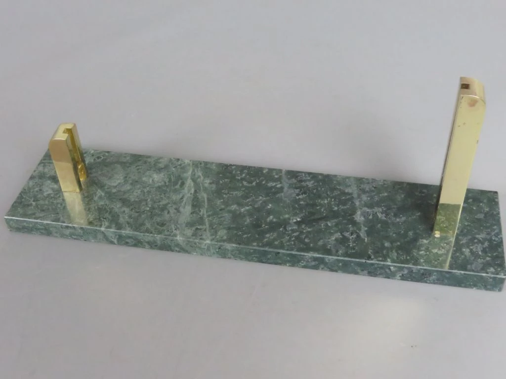 Set vintage goudkleurige fotohouders met groene marmeren basis zonder glas