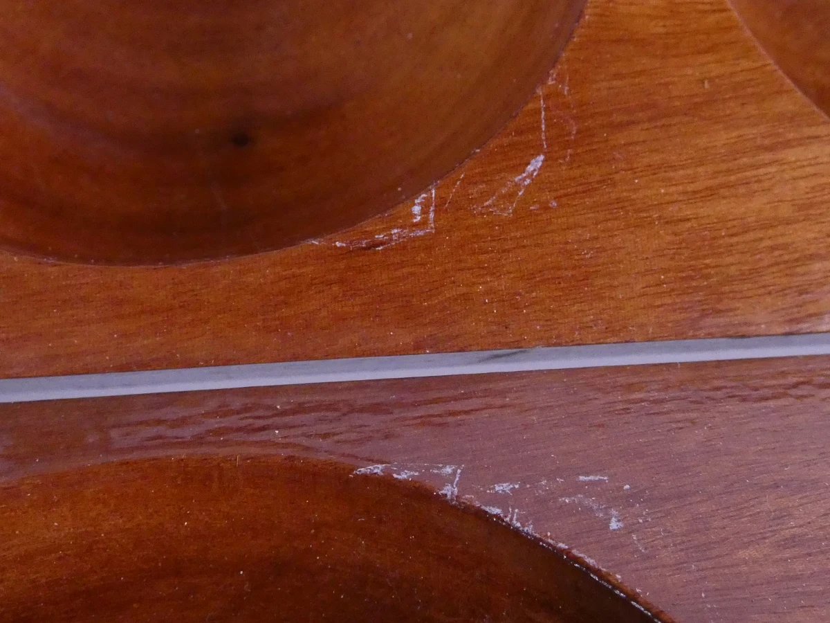 Houten mancala bordspel met stenen