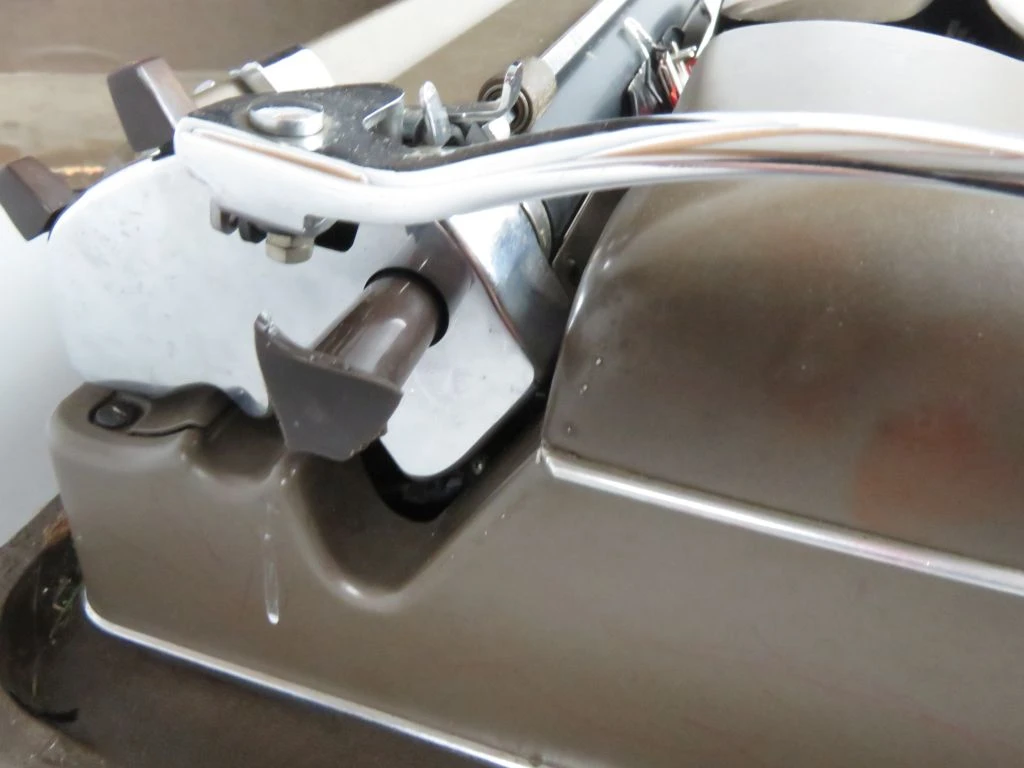 Vintage typmachine Triumph Perfekt met koffer