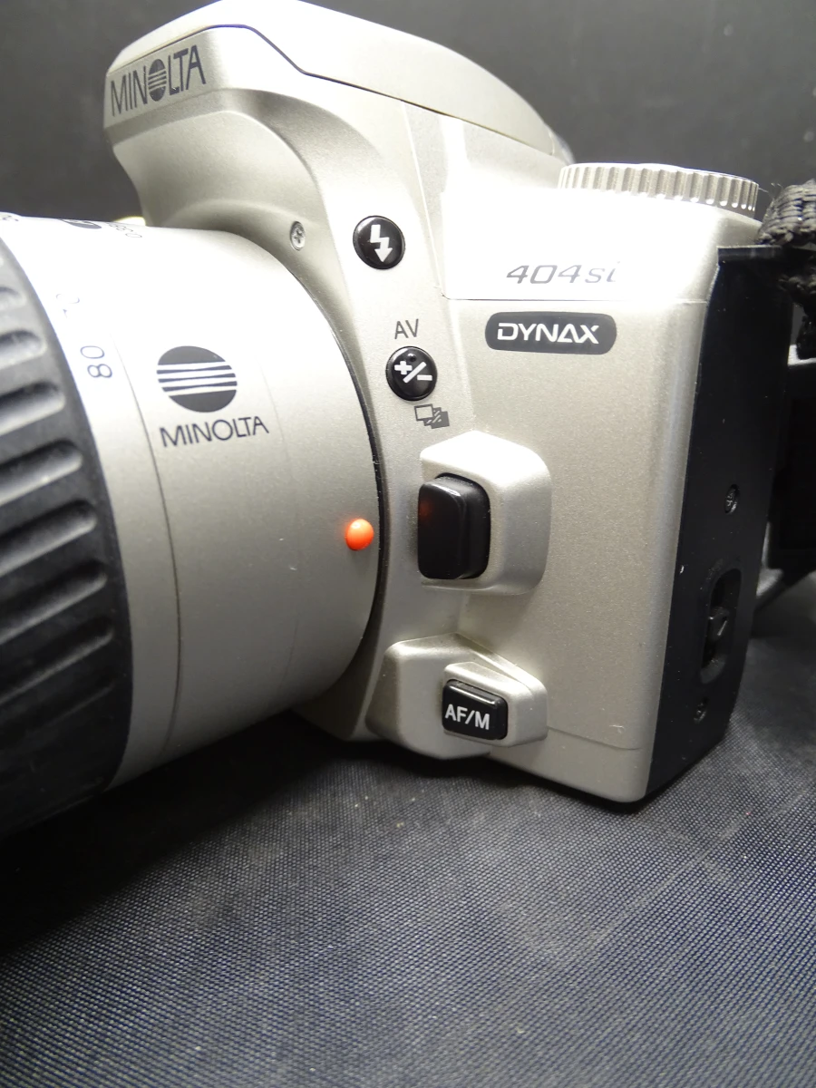 Minolta 404si camera