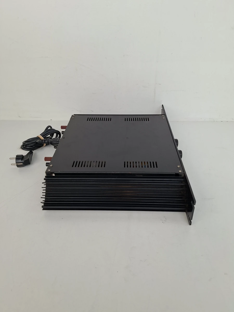 📻 Robuuste Manathan MAC 160 Professional Power Amplifier (19-inch) 📻 - foto 2