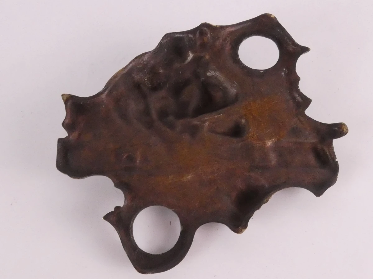 Fraai bronzen inktstel met decoratieve leeuwenkop