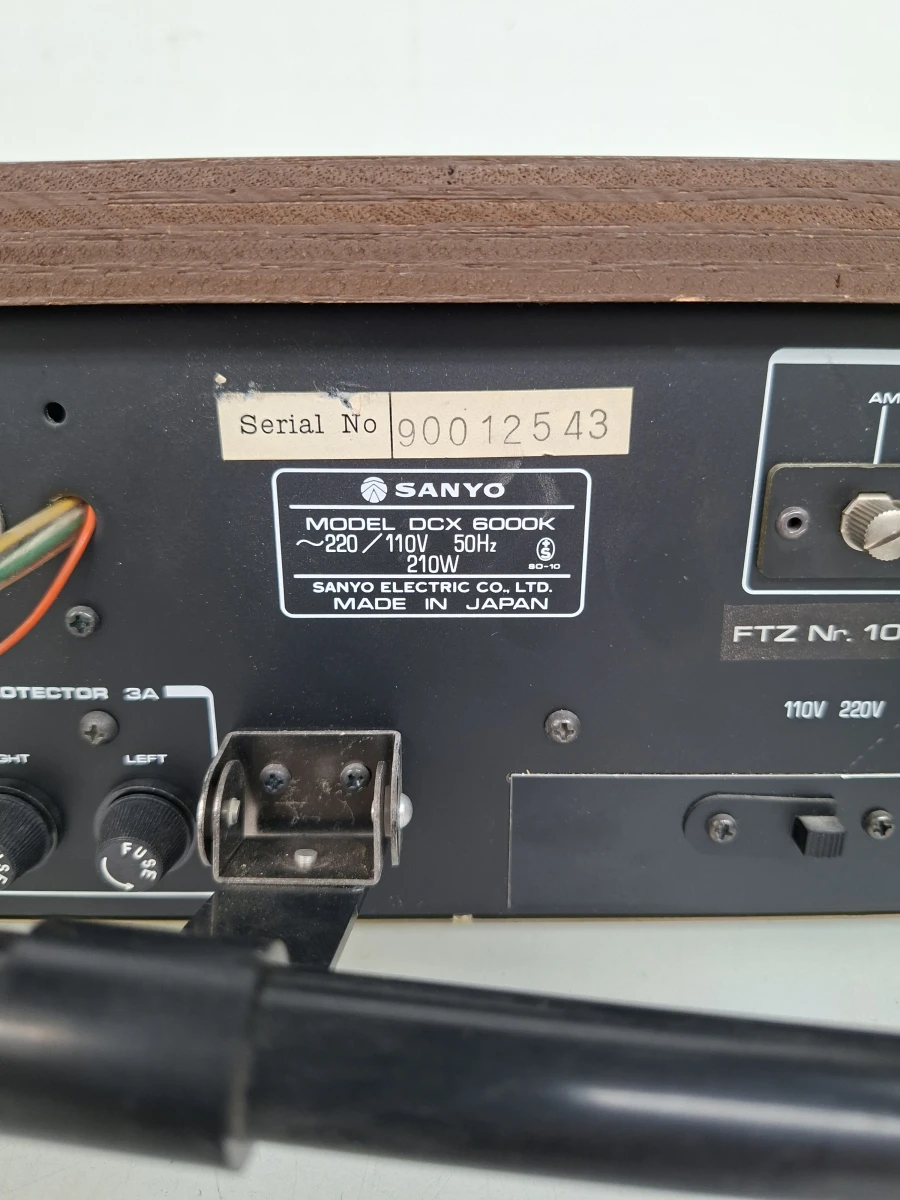 📻 Vintage Sanyo DCX 6000K Stereo Receiver 📻 - foto 4