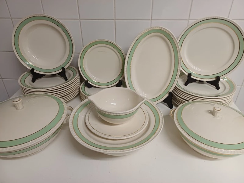 38-delig Boch servies
