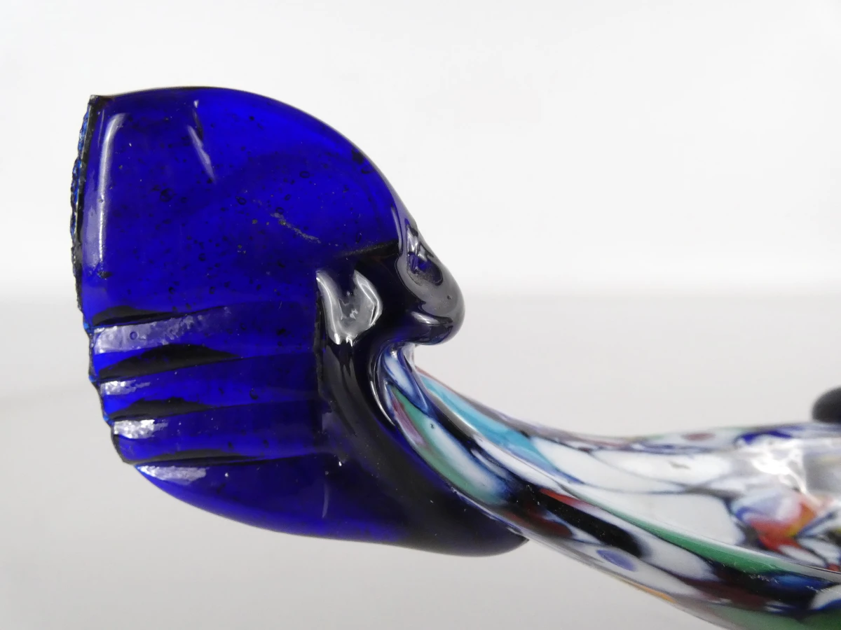 Handgemaakte, gondelvormige asbakken van kunstglas in Murano-stijl
