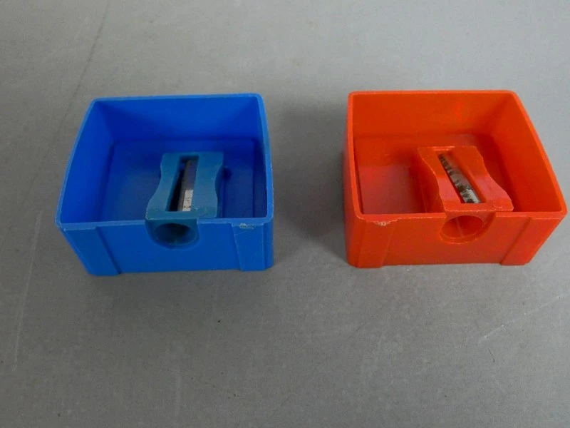 Twee TV puntenslijpers met 3D afbeeldingen