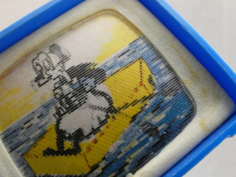 Twee TV puntenslijpers met 3D afbeeldingen