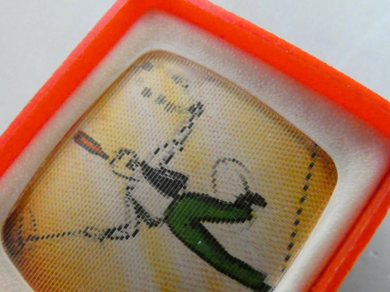 Twee TV puntenslijpers met 3D afbeeldingen