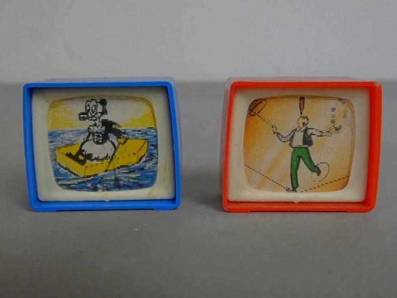 Twee TV puntenslijpers met 3D afbeeldingen