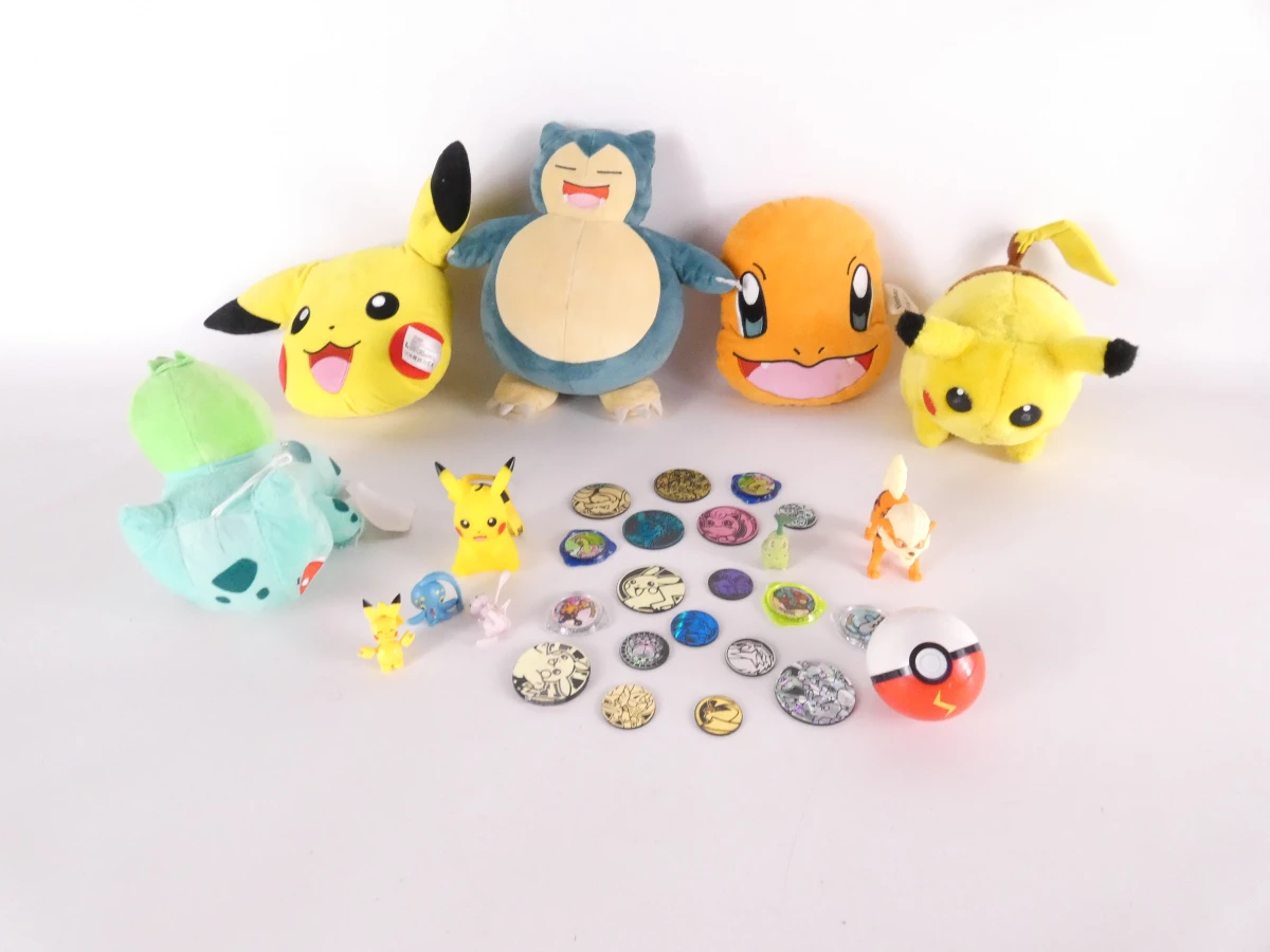 Set Pokémon knuffels en verzamelitems