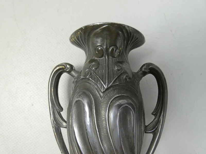 Jugendstil orenvaasje