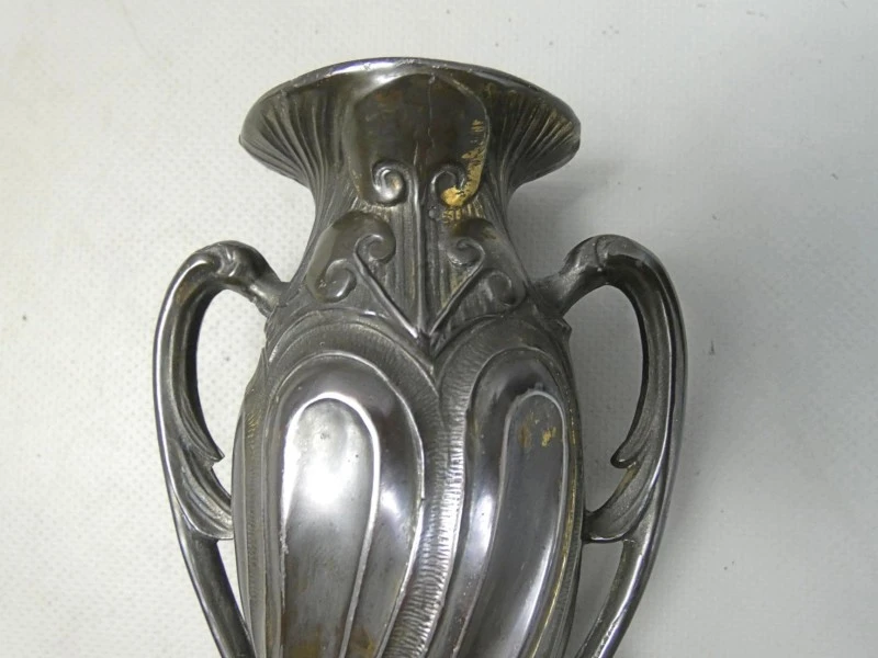 Jugendstil orenvaasje
