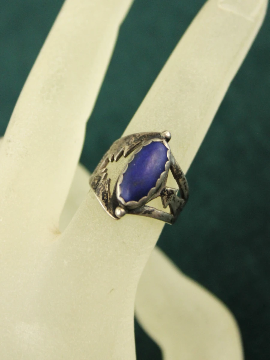 Sterling zilveren ring met lapis lazuli