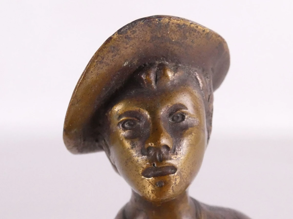 Set van 2 bronzen beeldjes van arbeiders