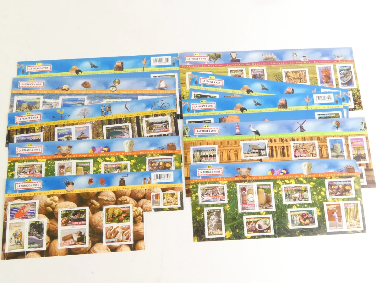 Verzameling postzegels met albums en losse vellen