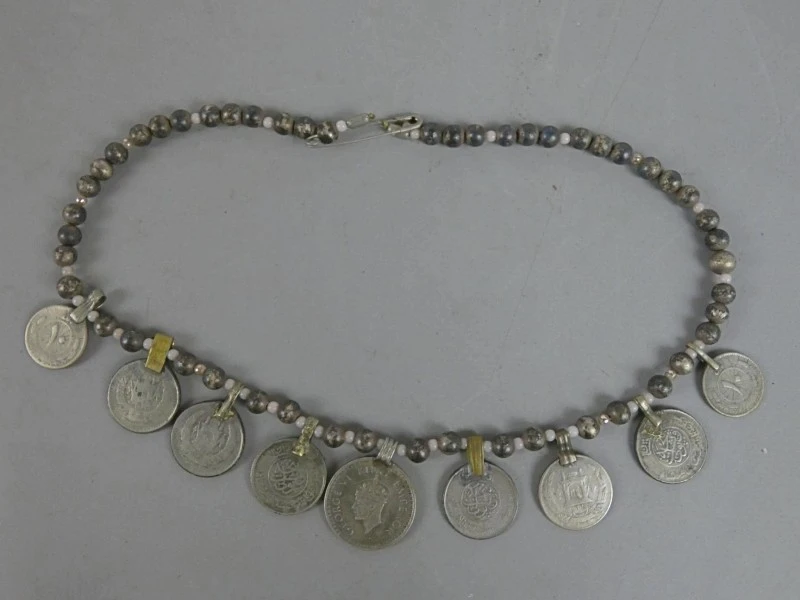 Muntketting met historische munten