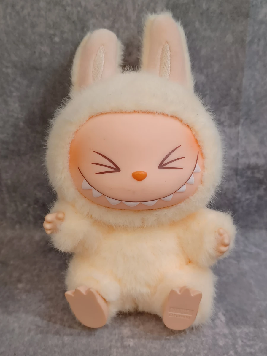 Set van 7 POP MART ‘The Monsters’ Labubu vinyl plush hangers en popjes - foto 14