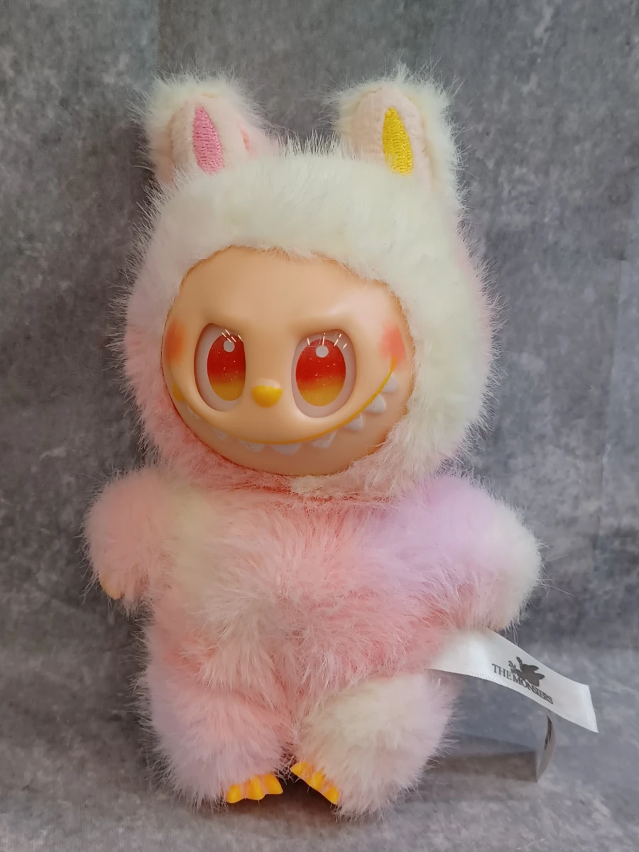 Set van 7 POP MART ‘The Monsters’ Labubu vinyl plush hangers en popjes - foto 6