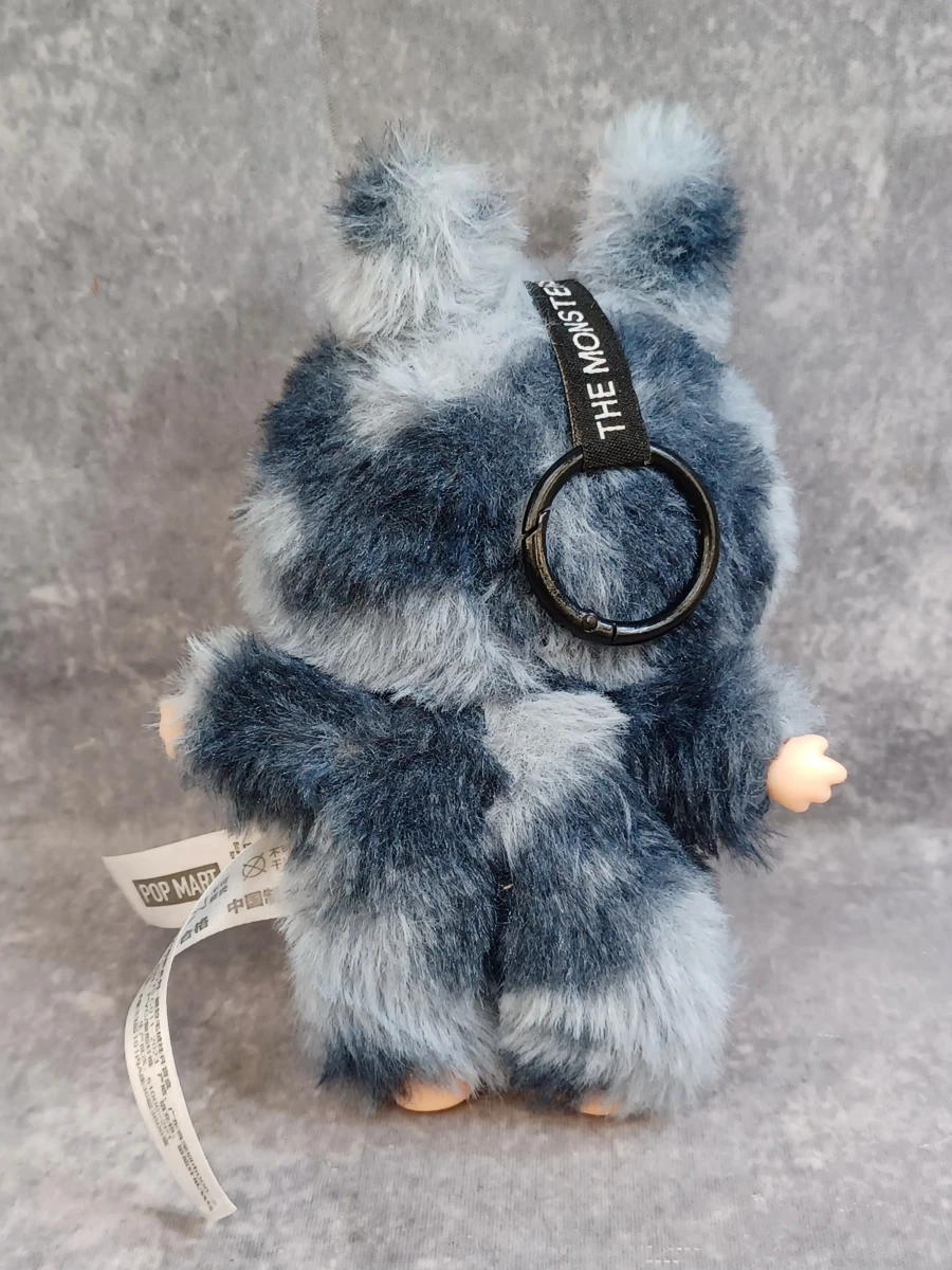Set van 7 POP MART ‘The Monsters’ Labubu vinyl plush hangers en popjes - foto 5