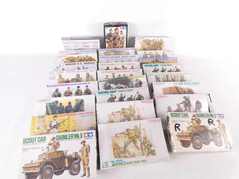 Groot lot militaire modelbouwsets