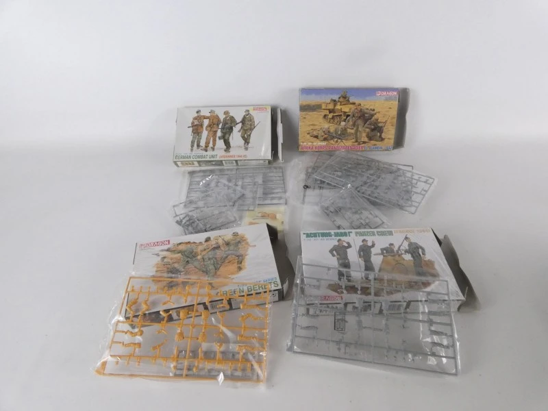 Groot lot militaire modelbouwsets