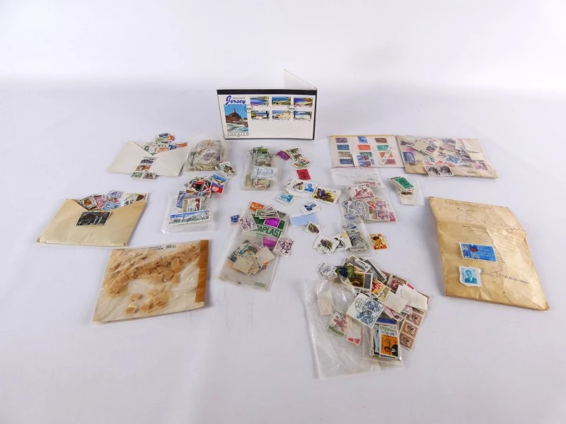 Filatelie lot – 7 postzegelalbums en diverse postzegels