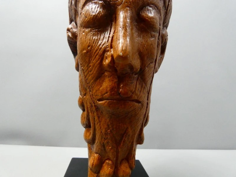 Hoofd van de Kromme Christus - buste