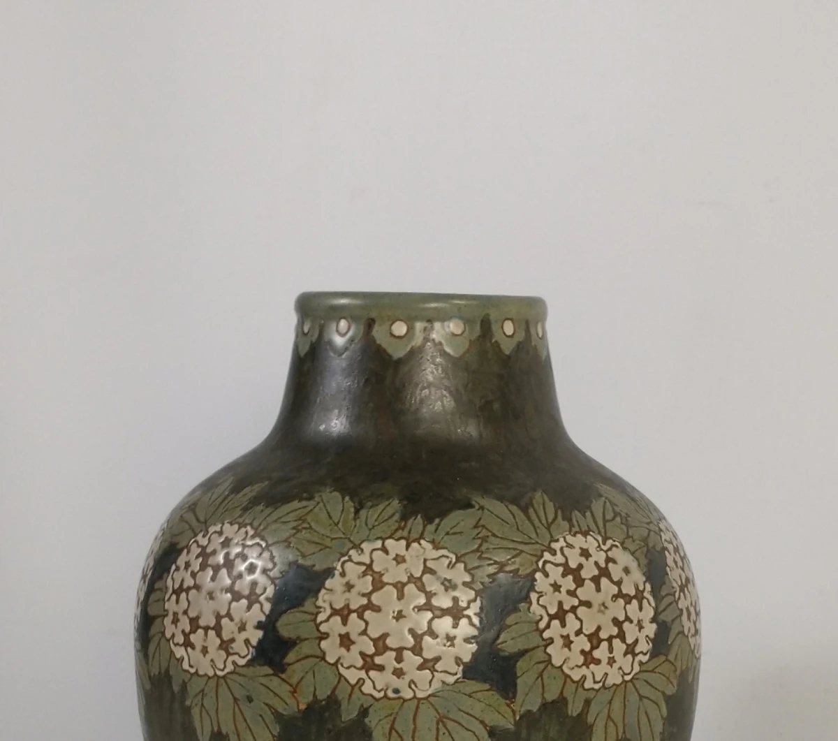 Keramis art-deco vaas met bloemendecor, België, ca. 1920-1935 - foto 3