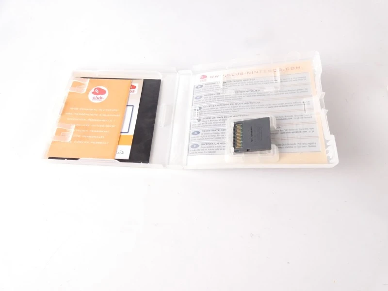 Nintendo DSi XL in doos met Brain Training spel