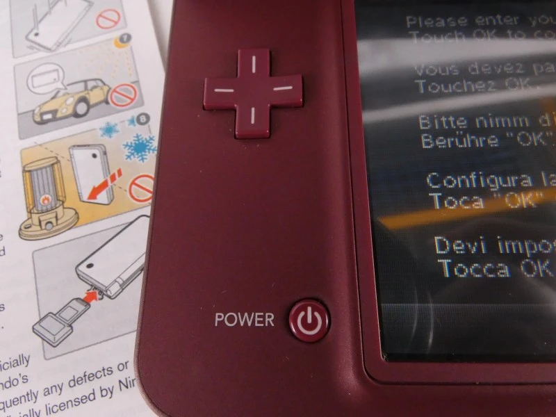Nintendo DSi XL in doos met Brain Training spel