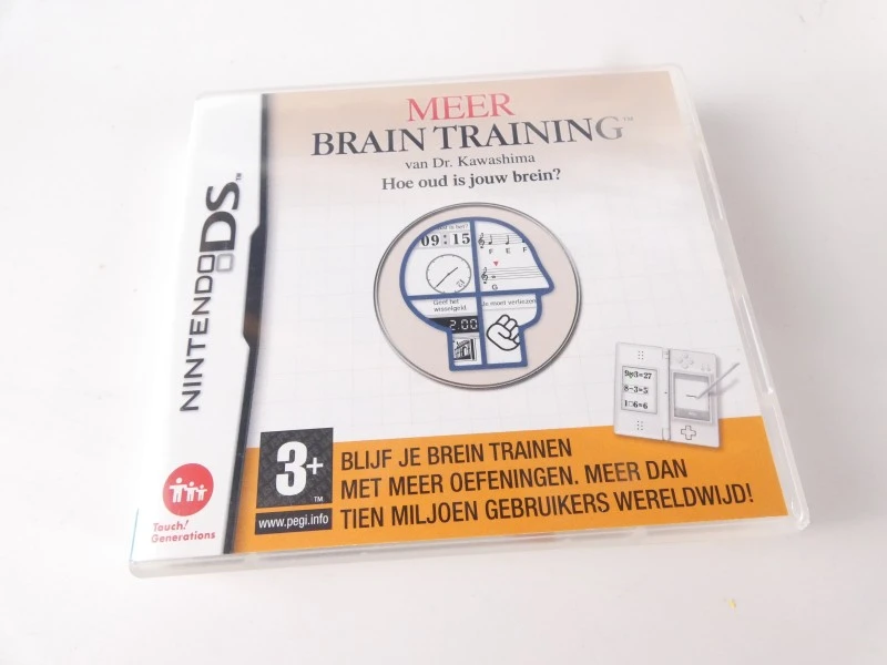 Nintendo DSi XL in doos met Brain Training spel