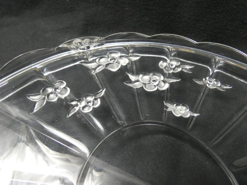 Vintage glazen taartschotel met bloemen - foto 3