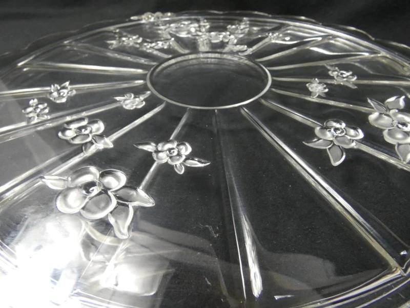 Vintage glazen taartschotel met bloemen - foto 4